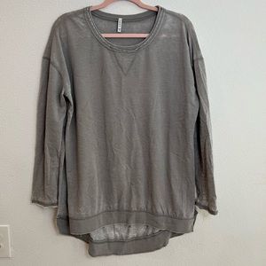 Z Supply grey burnout sweatshirt scoop neck size Small